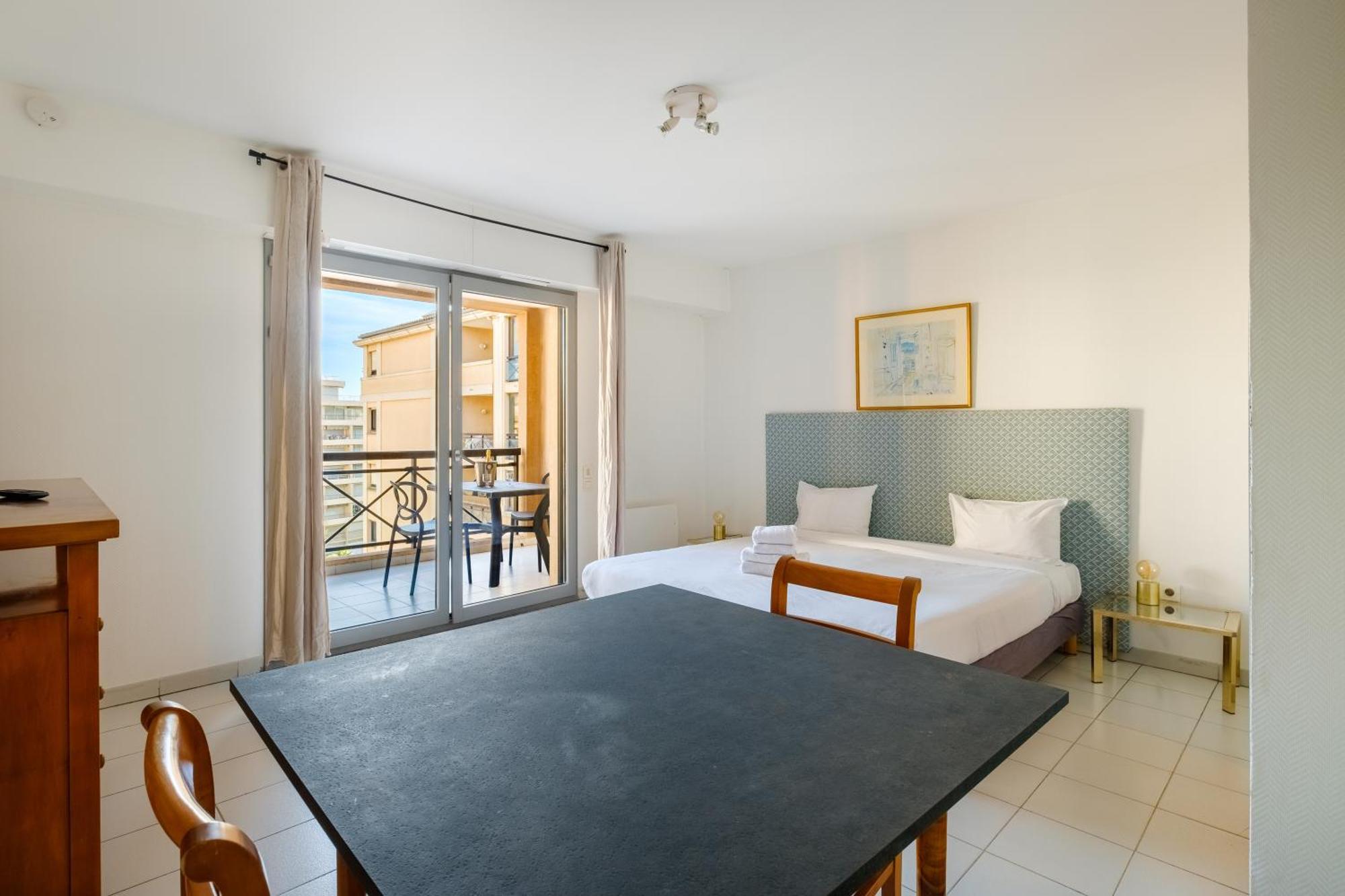 Residhotel Villa Maupassant Канни Екстер'єр фото