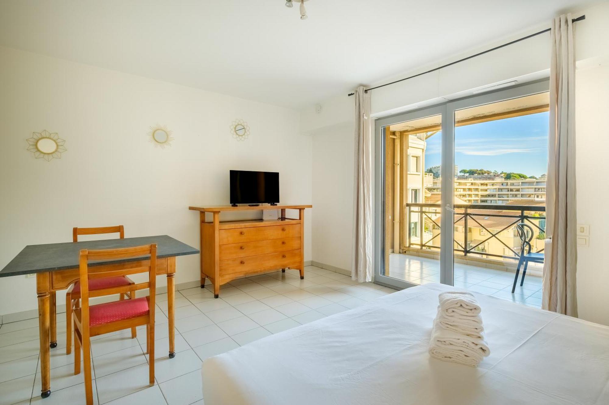 Residhotel Villa Maupassant Канни Екстер'єр фото