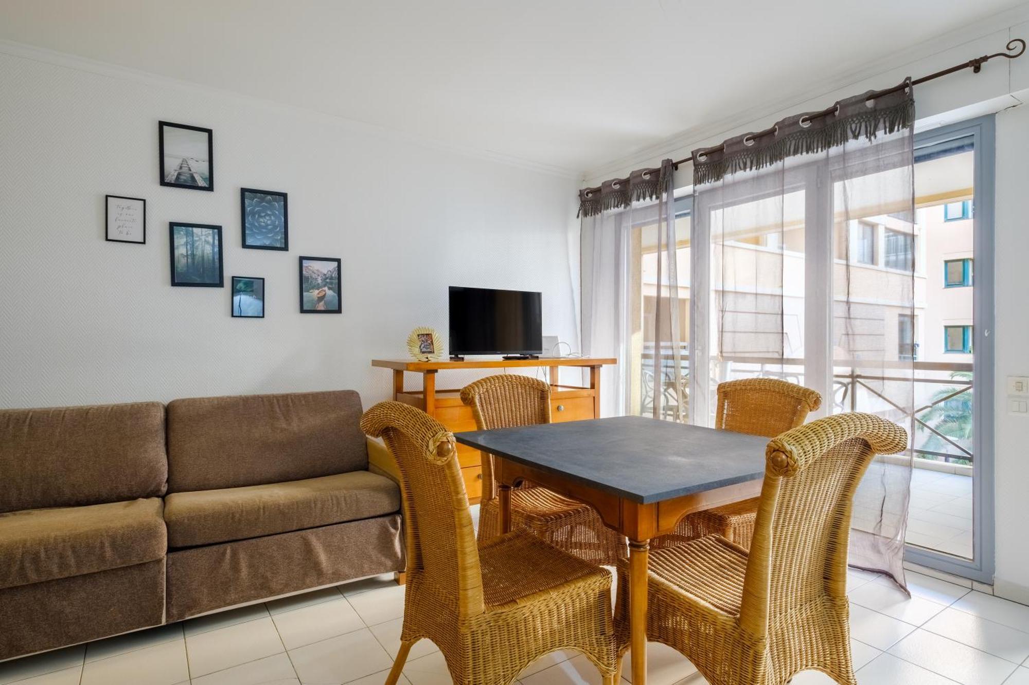 Residhotel Villa Maupassant Канни Екстер'єр фото